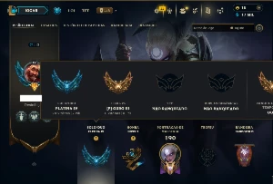 Platina 4 com 70 Champs e 23 Skins +60 Espolios