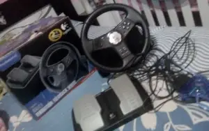 volante para ps2 , tem o adaptador para pc tbm