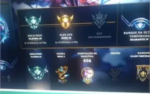 Conta lol platina 3 100+ skins PROMOÇÃO