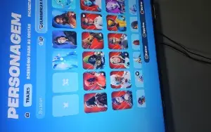 Conta Fortnite 89 Skins incluindo de Bundle.