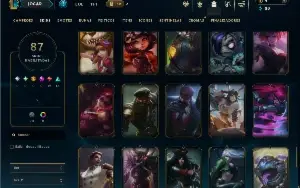 Unranked com 85 Champs e 87 Skins ( MID / JG )