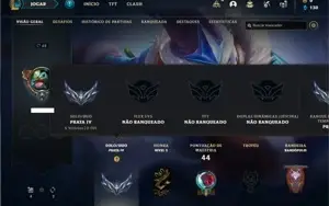 Conta Prata 4 com 42 Champs e 4 Skins + 1 Fragmento