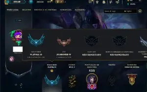 Platina 3 com 105 Champs e 70 Skins