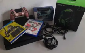 PS4 todo bom, bem conservado jogos, controles novos redset e