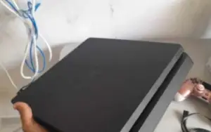 PS4 todo bom, bem conservado jogos, controles novos redset e