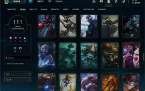 Conta ouro 4 com TODOS os champs e 111 Skins + 7 Vitoriosas