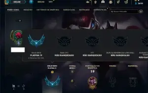 Platina 4 com 26 Champs e 2 Skins + 20 Espolios