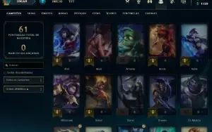 14 skins, 42 campeões