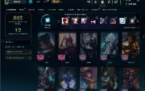 Esmeralda 1 com TODOS os champs e 247 Skins ( JG / ADC )