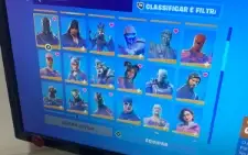 Conta Fortnite Com Cavaleiro Negro E Varias Skins Antigas/Sa
