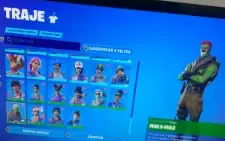Conta Fortnite Com Cavaleiro Negro E Varias Skins Antigas/Sa