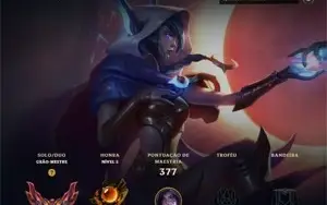 Conta lol mestre com skins prestigios e muita essencia e rp