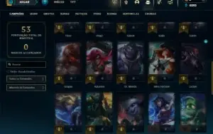 Unranked com 40 Champs e 10 Skins