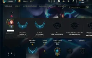 Platina 3 com 35 Champs e 21 Skins + 2 Fragmentos de skins