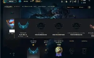 Platina 4 com 55 Champs e 13 Skins