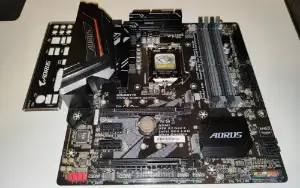 Placa mãe z370m aorus gaming - lga 1151