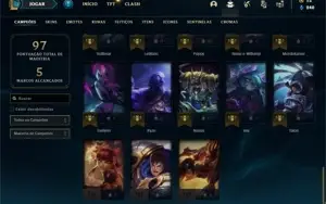 Conta ouro 4 com 43 Champs e 14 Skins + 2 Fragmentos