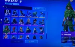 Conta Fortnite com muitas skins, picaretas, para-quedas
