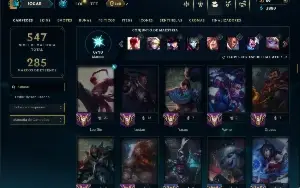 Unranked com 135 Champs e 90 Skins ( JG / MID / ADC )