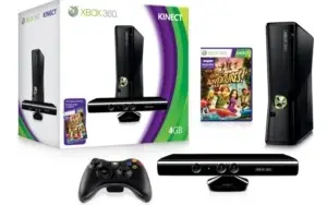 Xbox 360 4 GB + Kinect + jogo Kinect Adventures + 1 mês live
