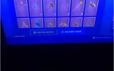 Vendo conta Com totas as Season e STW