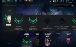 Esmeralda 3 com TODOS os champs e 164 Skins + 8 Vitoriosas