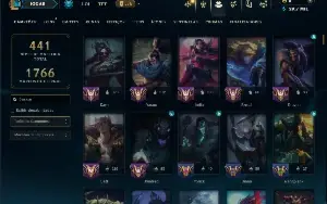 Platina 3 com TODOS os Champs e 136 Skins ( JG / TOP / MID )