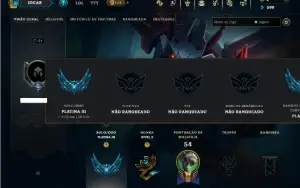 Platina 3 com 35 Champs e 7 Skins