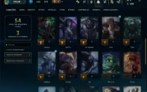 Platina 3 com 35 Champs e 7 Skins