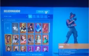 CONTA season 8 a 11 + 16 Skins comprada