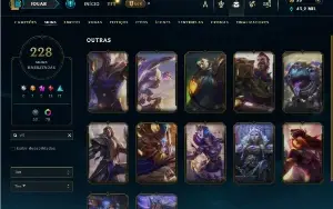 Esmeralda 4 com TODOS os Champs e 228 Skins + 12 Vitoriosas