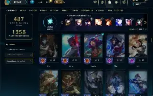 Unranked com TODOS os champs e 262 Skins ( ADC / TOP / MID )