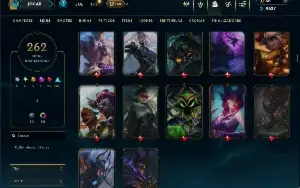 Unranked com TODOS os champs e 262 Skins ( ADC / TOP / MID )