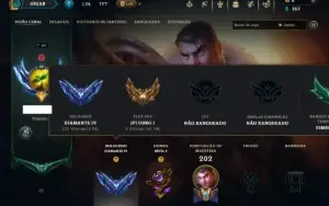 Diamante 4 com 70 Champs e 13 Skins