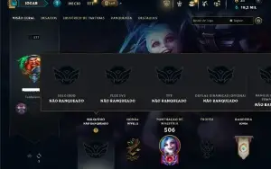 Unranked com 115 Champs e 79 Skins ( ADC / JG )