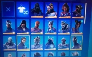 Vendo conta fortnite desde a season 1