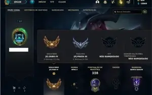Conta ouro 4 com 102 Champs e 100 Skins + 659 RP