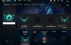 Conta Platina 3 com 5 Skins e 32 Champs