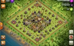 CoC CV11 Rainha40/Rei39/Guardiao7/275muros11