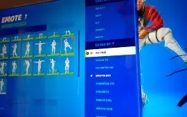 Conta Fortnite - Skins e itens raros