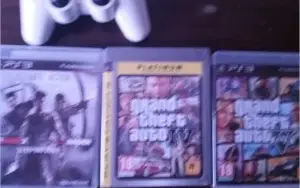 Vendo ps3 com 120 gb e 5 jogos apenas 80 euros !