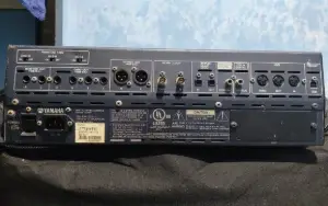 Mesa De Som Digital Yamaha 01v96 16 Canais Profissional