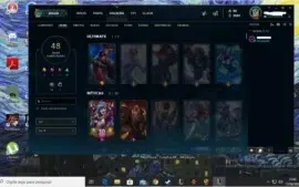 Conta prata 1 com 71 campeões e 48 skins