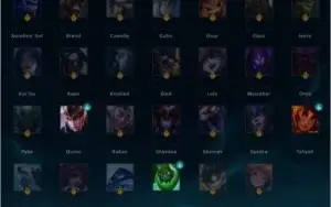Conta Unranked com Pax Sivir, Pax Jax e skins raras
