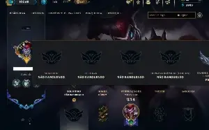 Unranked com 70 Champs e 19 Skins + 40 Espolios
