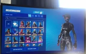 Vendo a conta do Fortnite, com varios jogos na Epic-games