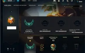 Conta platina 4 com 5 Skins e 22 Champs