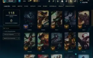 Platina 2 com 35 Champs e 5 Skins