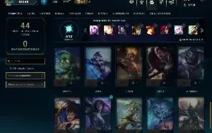 Unranked com 35 Champs e 6 Skins +5 Fragmentos