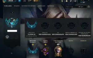 Platina 3 com 55 Champs e 14 Skins